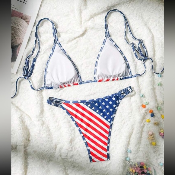 🇺🇸 Triangle Top American Flag Print Bikini Set - Picture 3 of 12